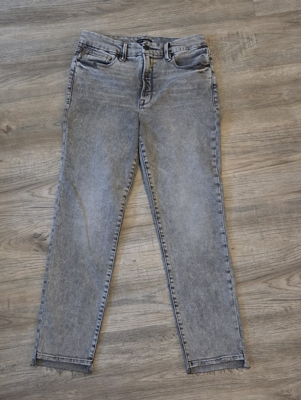 Good American Gray Acid Wash Straight Leg Jeans - Picture 2 of 15